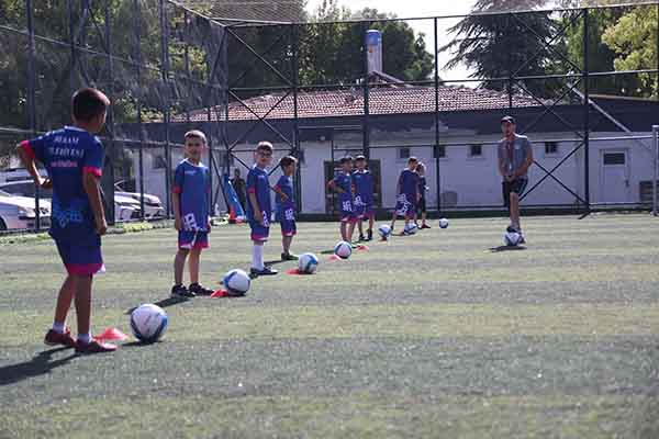 meram-yaz-spor-okullarinda-yeni-donem-egitimleri-basladi-001.jpg