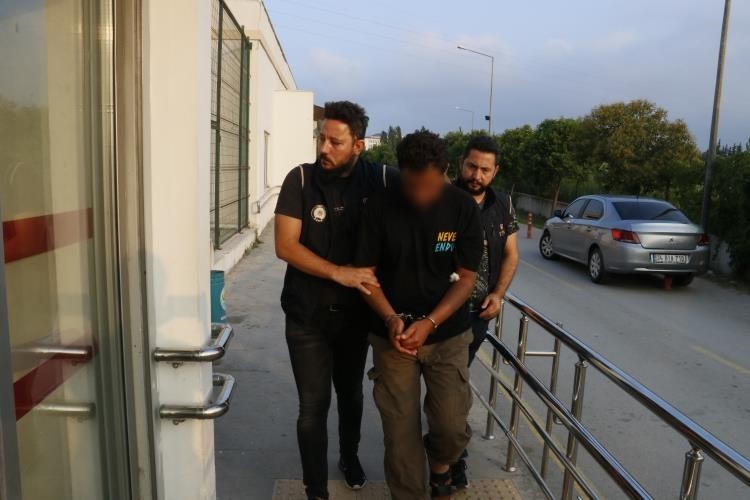 safak-vakti-operasyon-evlere-kocbasiyla-girdiler-cok-sayida-gozalti-var-002.jpg