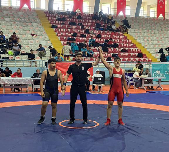 konyali-guresciler-turkiye-sampiyonasina-katilacak-005.jpg