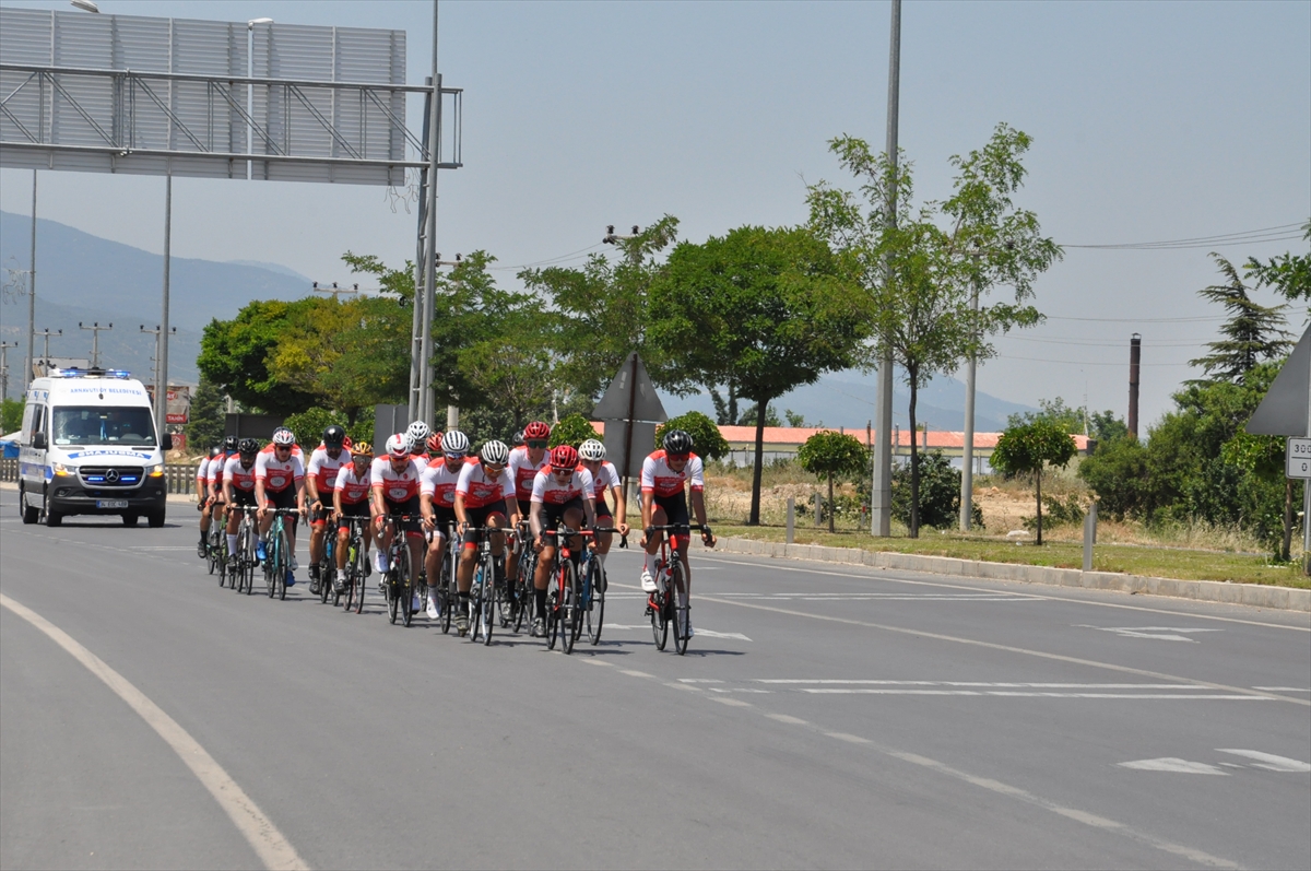 sehit-omer-halisdemir-bisiklet-turu-sporculari-konyaya-ulasti.jpg