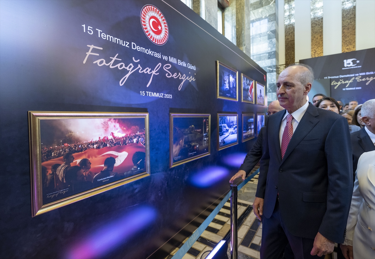 15-temmuz-fotograf-sergisi-gazi-mecliste-acildi-002.jpg