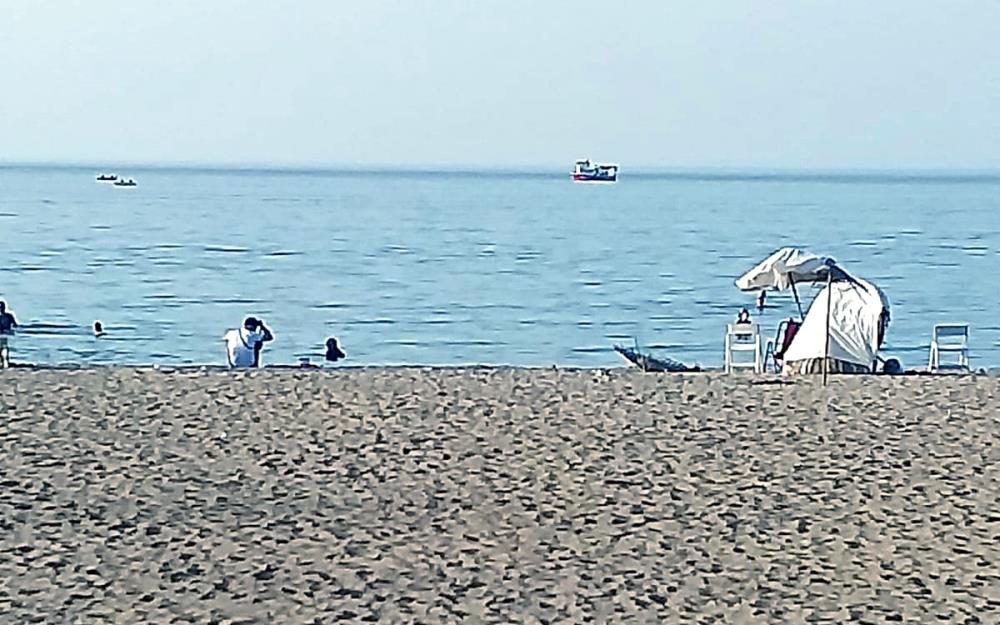 balikcilar-kanun-tanimiyor-kacarken-tonlarca-yavru-mezgiti-doktuler-001.jpg