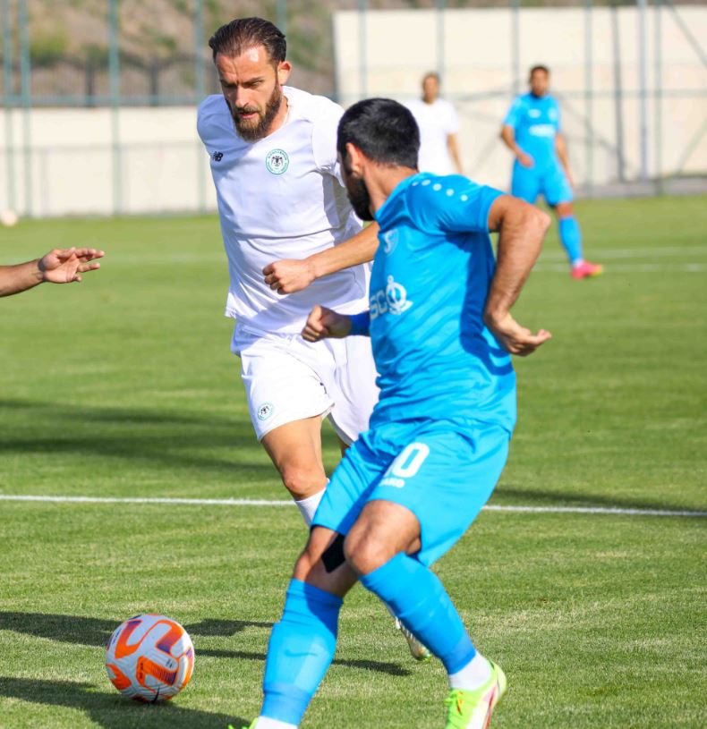 konyaspor-ikinci-maglubiyetini-aldi-002.jpg