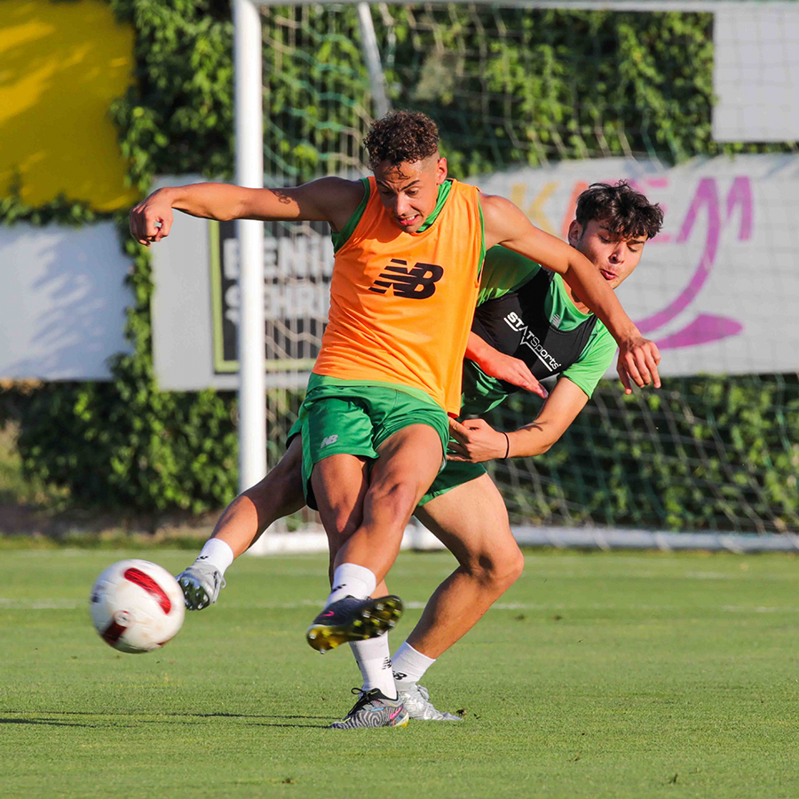 konyaspor-yeni-sezon-hazirlarina-devam-ediyor-002.png