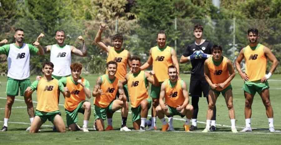 konyaspor-yeni-sezon-hazirlarina-devam-ediyor.jpg