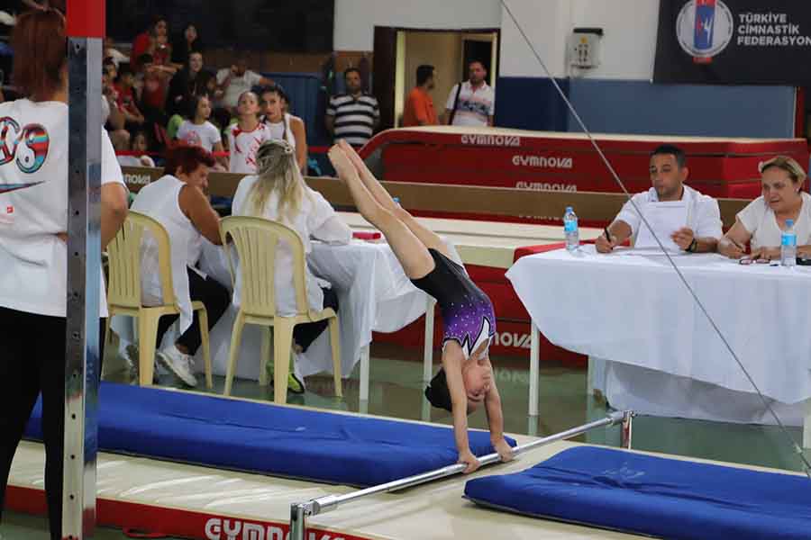 konyada-cimnastik-musabakalari-basladi-001.jpg