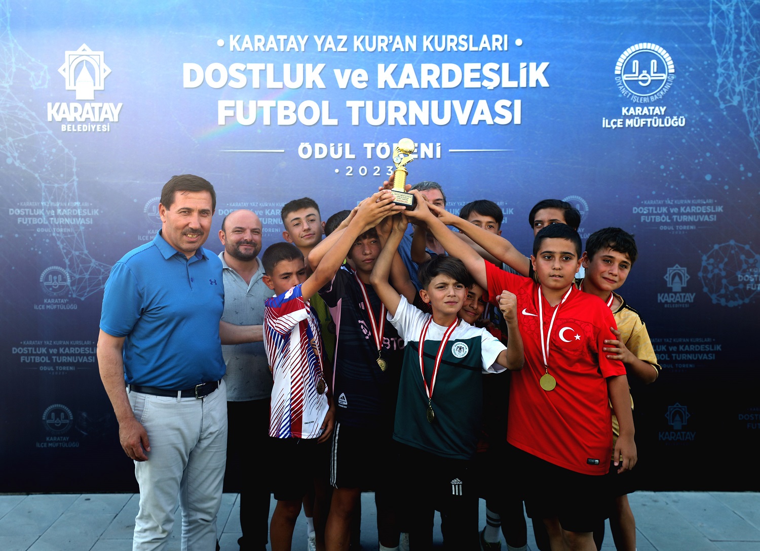 karatayda-kuran-kursu-ogrencileri-arasindaki-futbol-turnuvasi-final-yapti.jpg