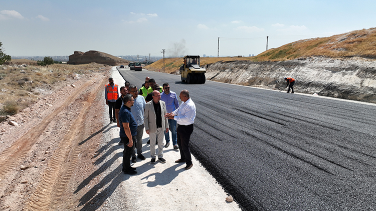 selcuklunun-yollari-daha-da-konforlu-hale-geliyor-002.jpg