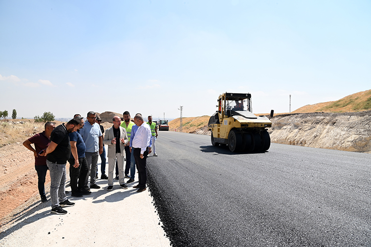 selcuklunun-yollari-daha-da-konforlu-hale-geliyor.jpg