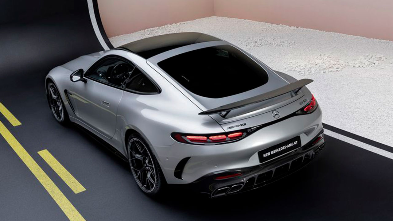 mercedesin-yeni-arabasi-2024-amg-gt-tanitildi-001.jpg