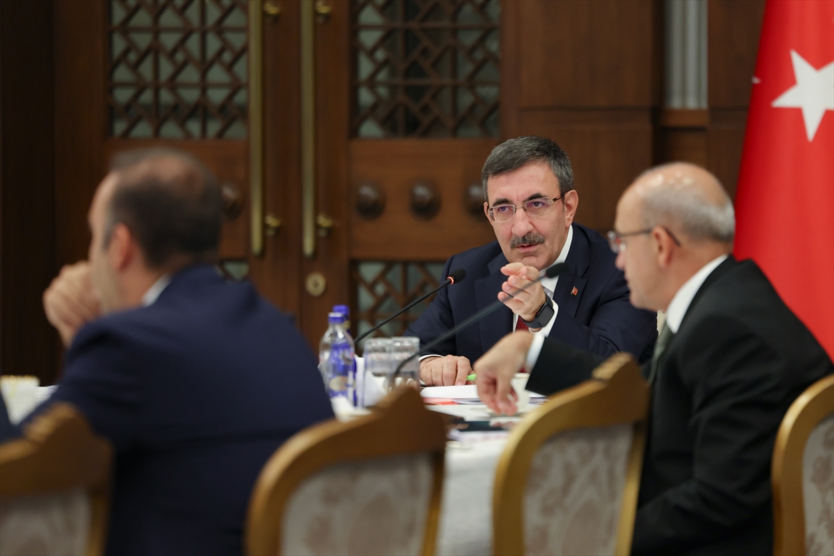 ekonomi-koordinasyon-kurulu-toplantisi-bitti-hedef-tek-haneli-enflasyon-001.jpg