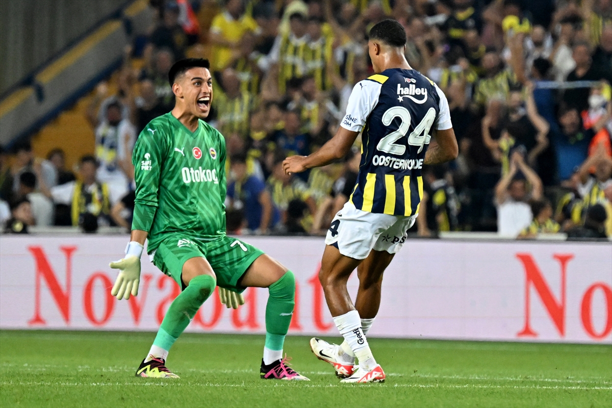 fenerbahce-avrupada-rakiplerine-gol-yagdirdi-002.jpg