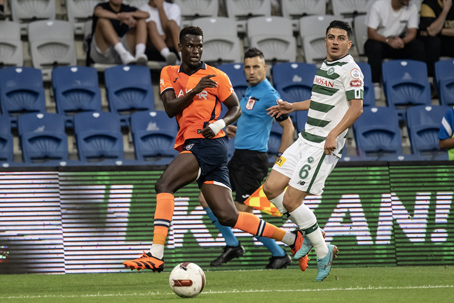 basaksehir-konyaspor-001.jpg