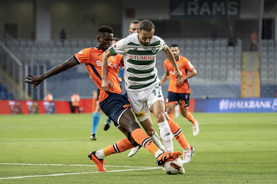 basaksehir-konyaspor.jpg