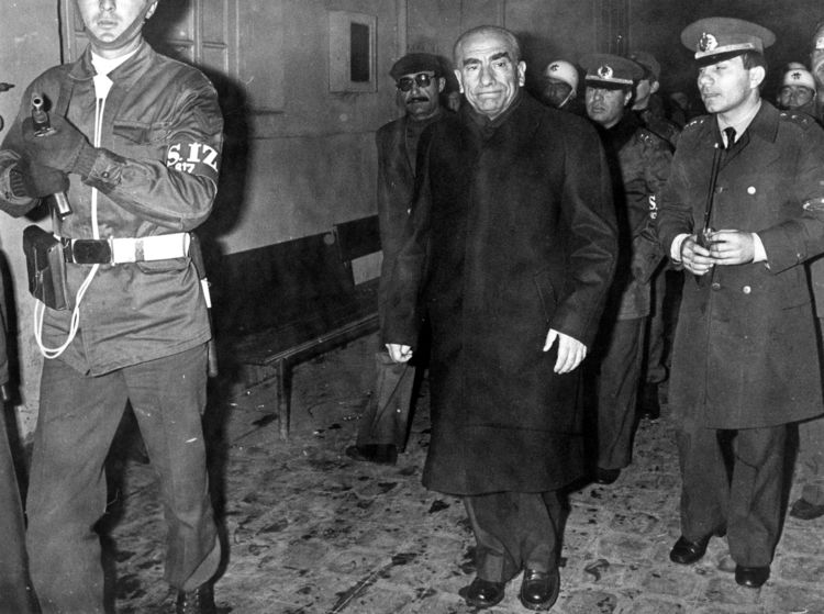 turkiye-demokrasisinin-kara-lekesi-12-eylul-darbesi-002.jpg