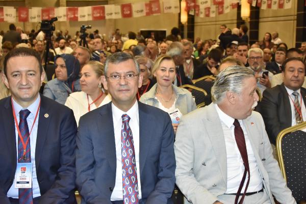 chp-konya-il-kongresinde-gerginlik-salonu-terk-ettiler-001.jpg