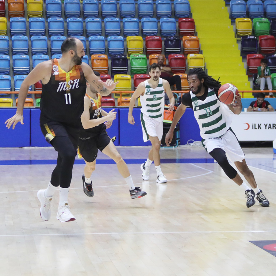 konyaspor-basket-sahasinda-yenildi.jpg