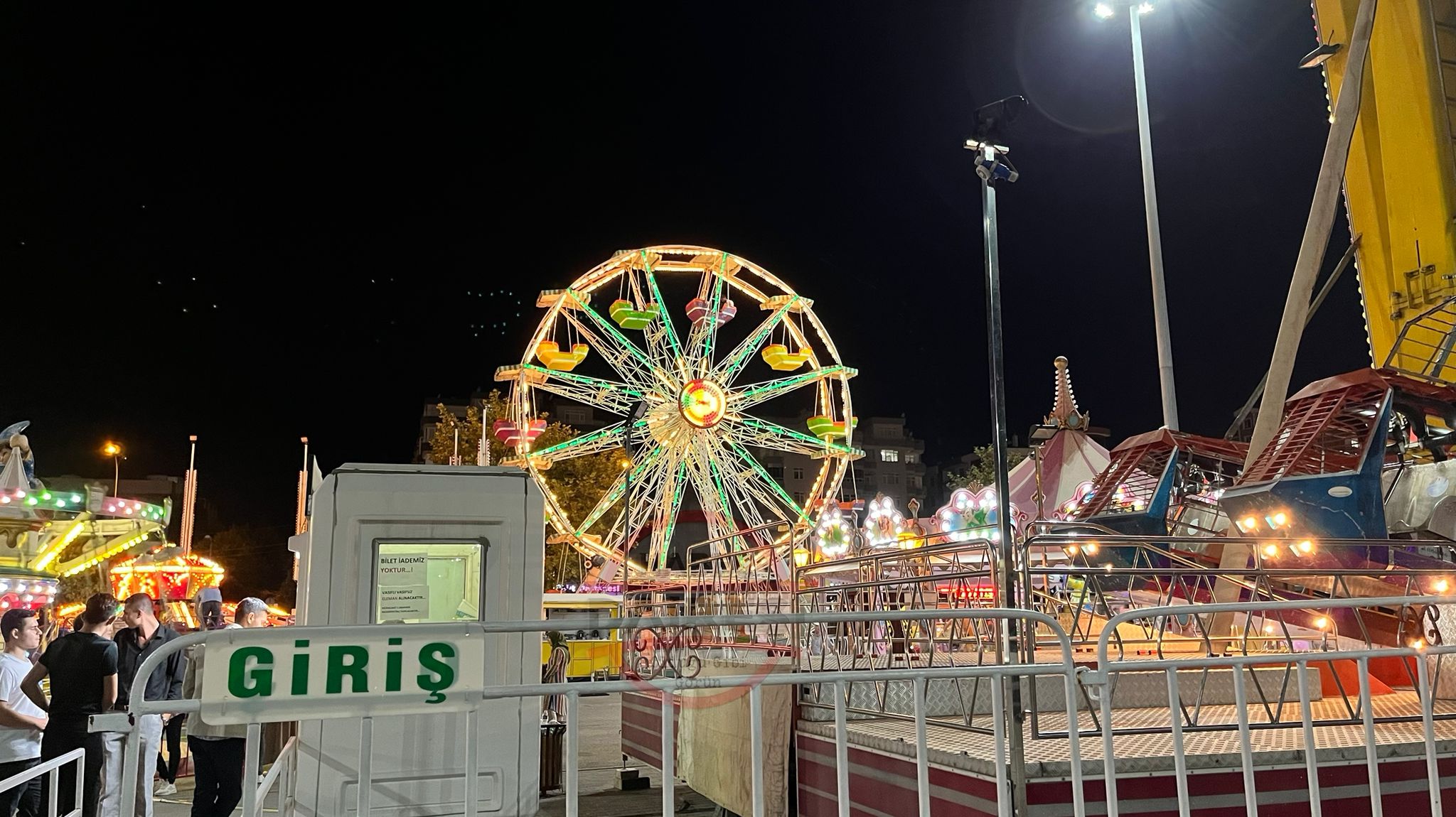 konyadaki-lunaparkta-korku-dolu-anlar-002.jpg