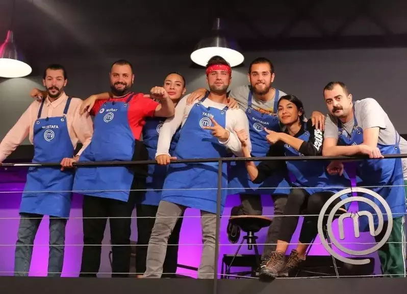 masterchef-cemre-uyanik-kimdir-kac-yasinda-ve-nereli.webp