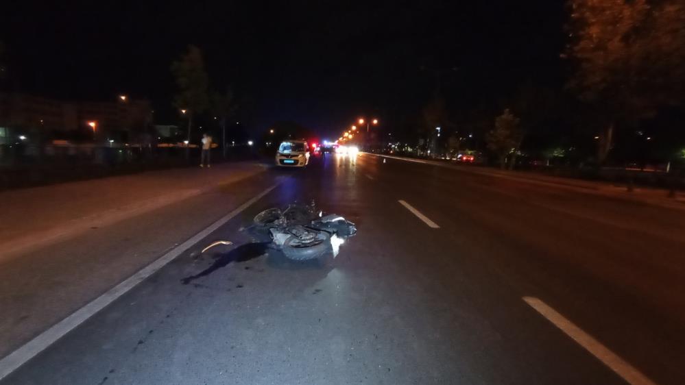 konyada-motosiklet-kazasi-aykan-seyitogullari-hayatini-kaybetti-003.jpg