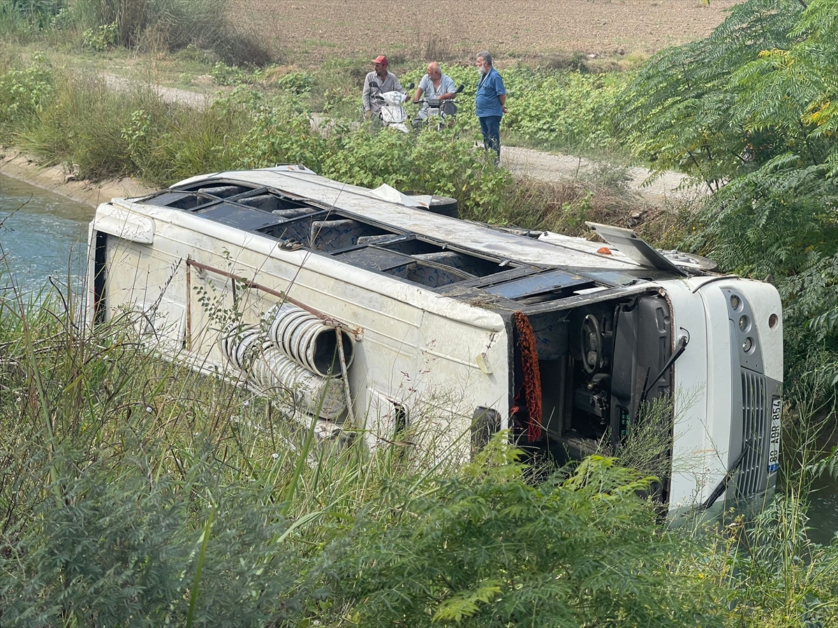 midibus-sulama-kanalina-devrildi-3u-agir-10-yarali.jpg