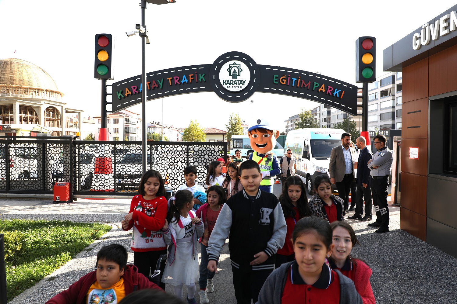 karataydaki-bu-parkta-cocuklar-trafik-bilinci-asilaniyor.jpg