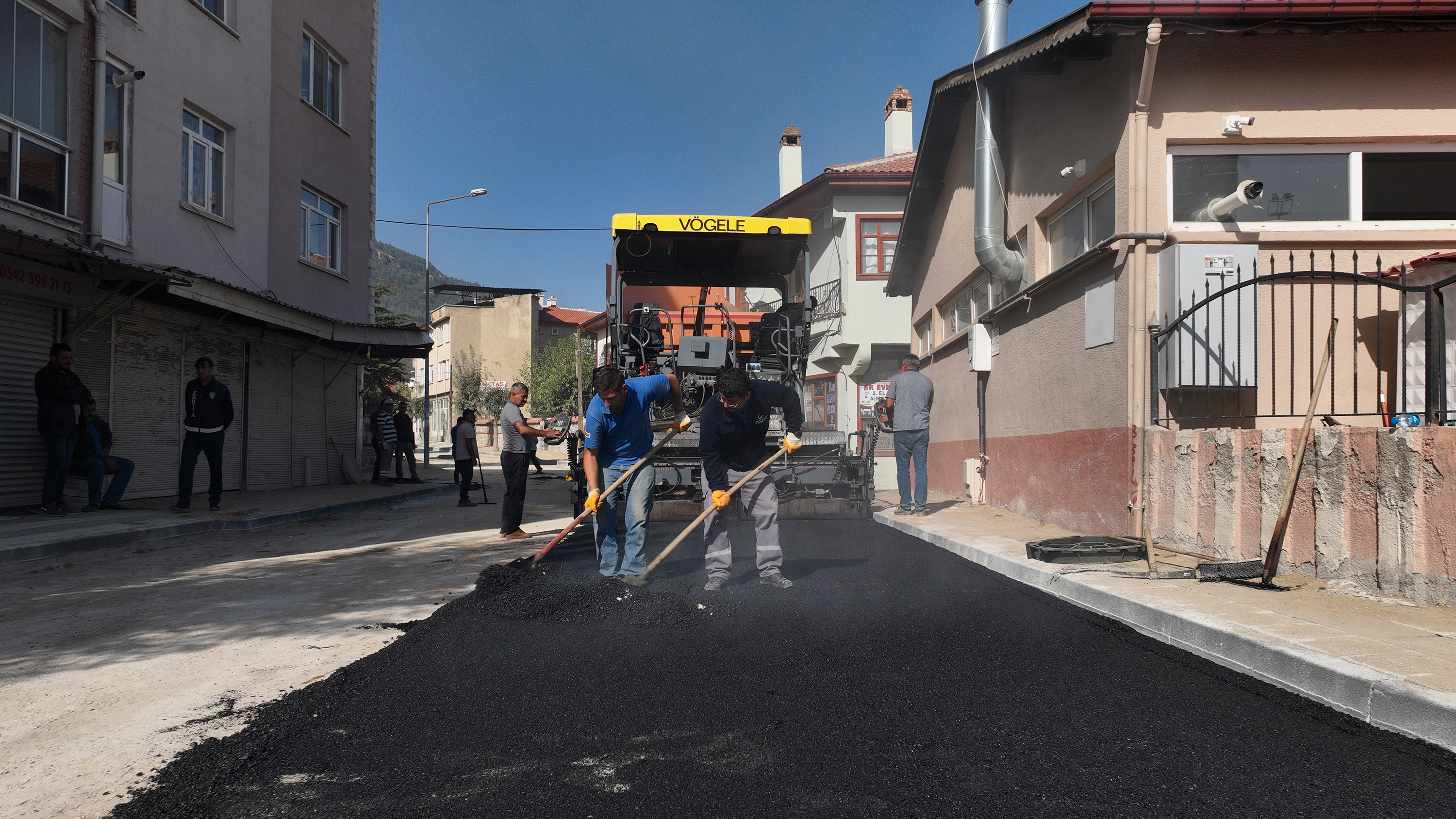 konyanin-en-buyuk-ilcesinde-yollar-artik-daha-da-konforlu.jpg