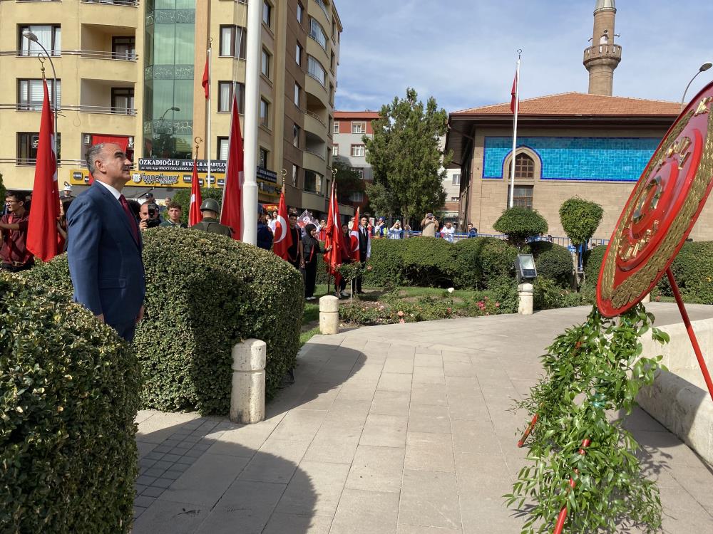 konyada-29-ekim-kutlamalari-basladi.jpg