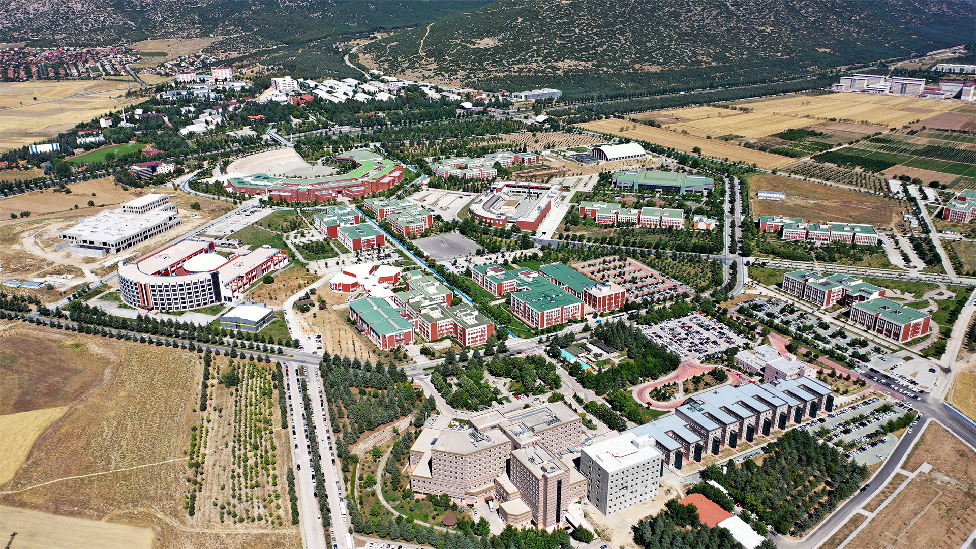 isparta-suleyman-demirel-universitesi-sozlesmeli-personel-alimi-2023.jpg