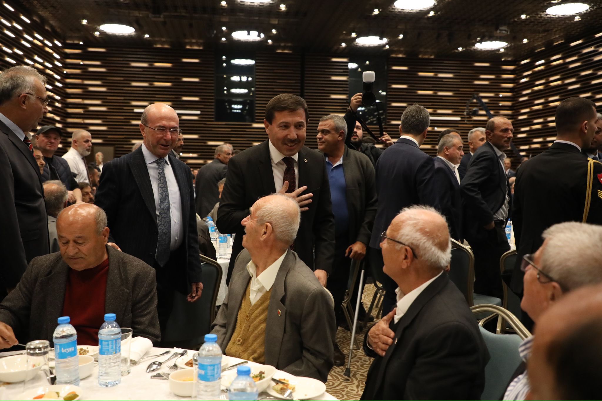 icisleri-bakan-yardimcisi-karaloglu-konyada-muhtarlarla-bulustu-002.jpeg