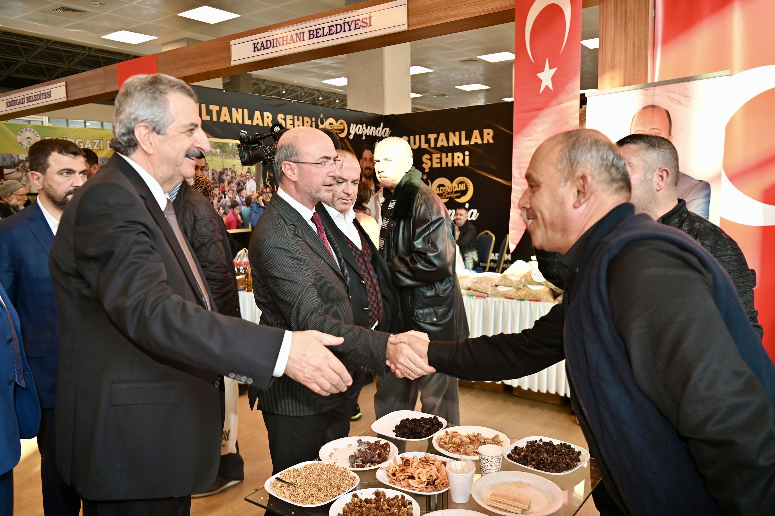 selcuklunun-tarihi-ve-kulturu-istanbulda-tanitiliyor-003.jpg