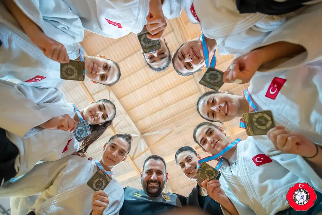 buyuksehir-belediyespor-judo-takimi-konyayi-gururlandirmaya-devam-ediyor.jpg