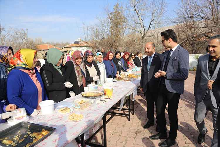 halkapinarda-filistine-destek-kermesi.jpg