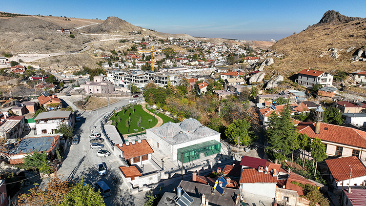 konyanin-5-bin-yillik-mahallesindeki-tarihi-hamam-muzeye-donustu-001.jpg