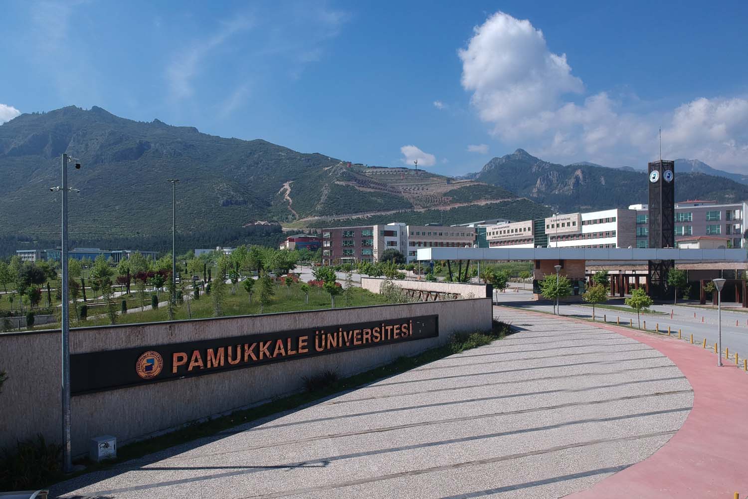 denizli-pamukkale-universitesi-personel-alimi-2023-2024-154-kisi-alacak.jpg