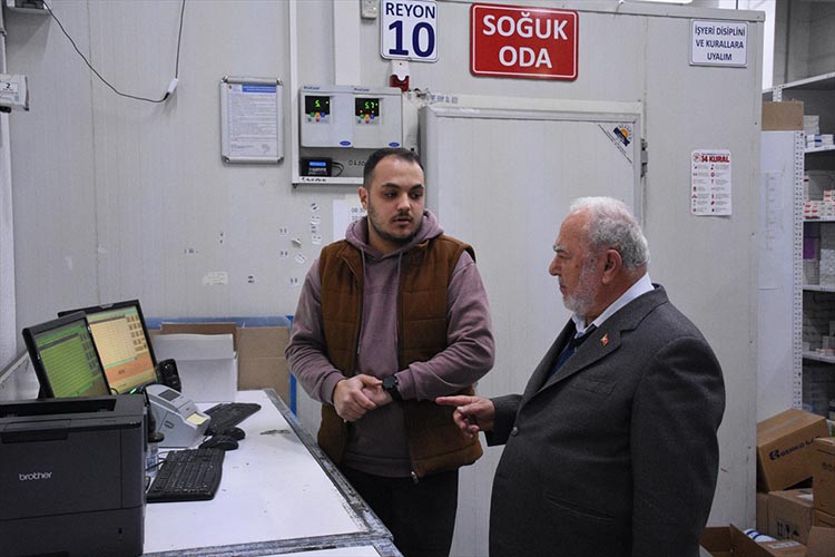 konyada-severek-yaptigi-is-hayatinda-66-yili-geride-birakti-002.jpg