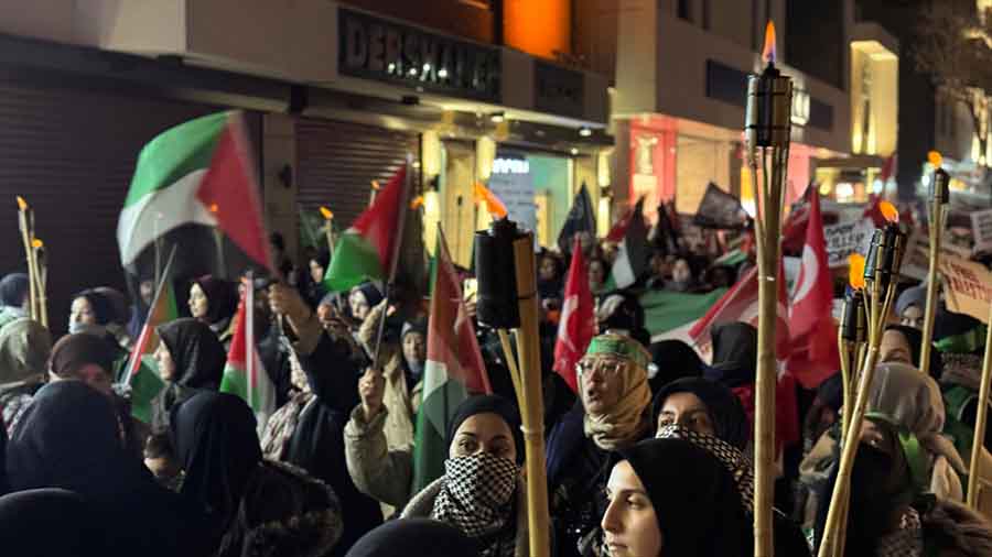 konyada-mesaleli-yuruyus-teror-orgutu-pkk-ve-katil-israil-protesto-edildi-001.jpg