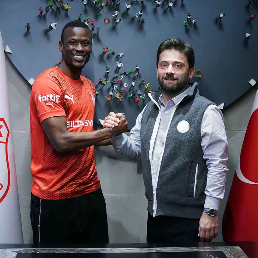 pendikspor-yeni-transferini-acikladi.jpg