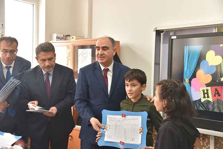 konyada-484-bin-500-ogrenci-karne-aldi-004.jpg
