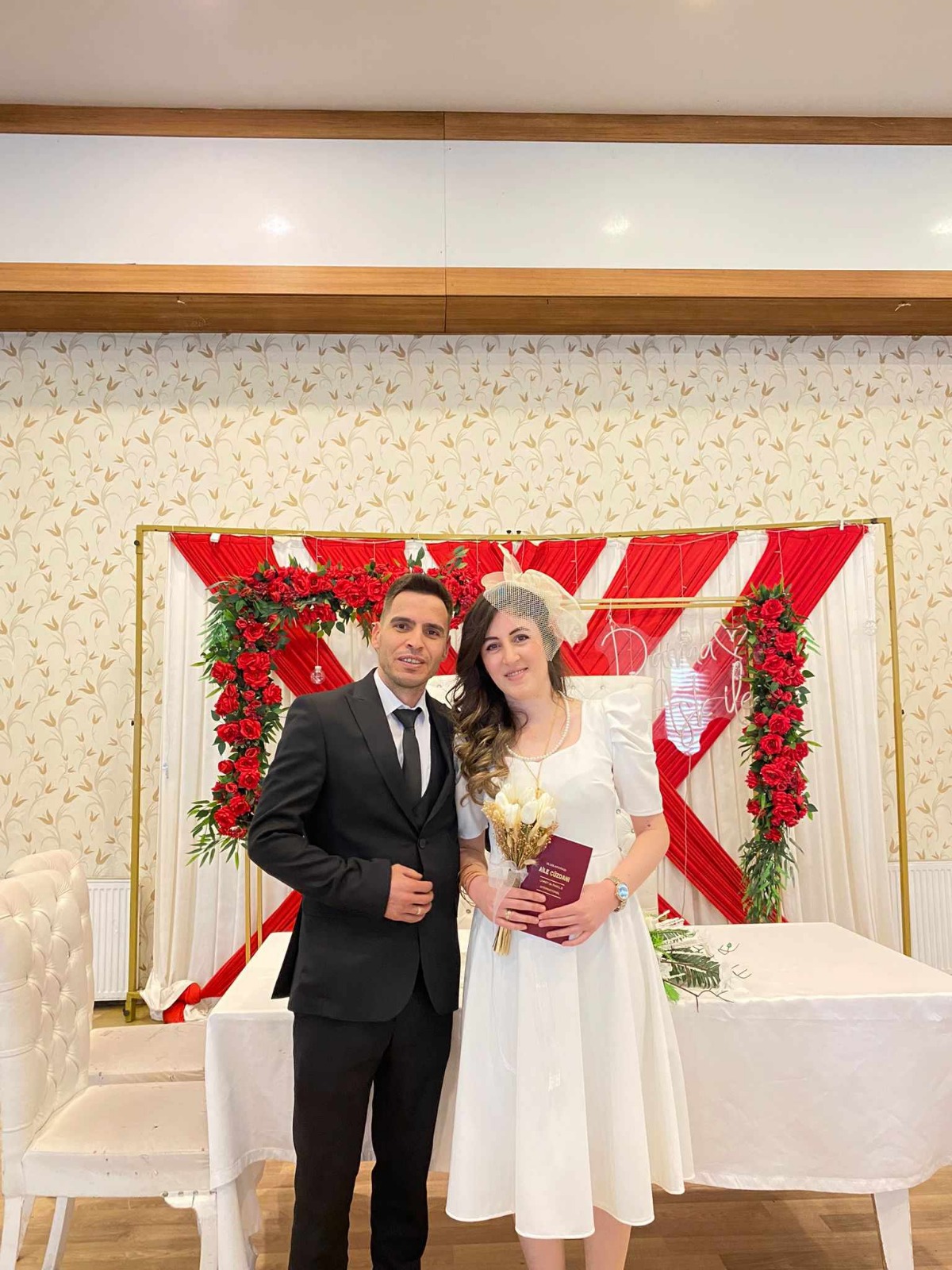 konyada-ogretmen-ve-bekci-cifti-nikah-icin-yaptiklariyla-haber-oldu.jpeg