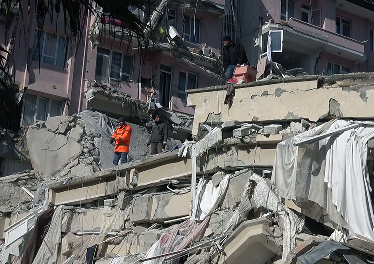 5-turk-arastirmaci-bir-araya-geldi-turkiyenin-deprem-algisini-arastirdi-003.jpg