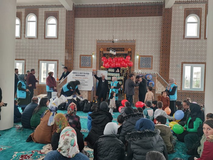 konyadan-depremzede-500-yetim-cocuga-bayram-hediyesi.jpg