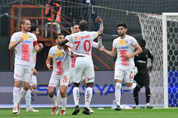 kayserispor-geriye-dustugu-maci-cevirdi.jpg