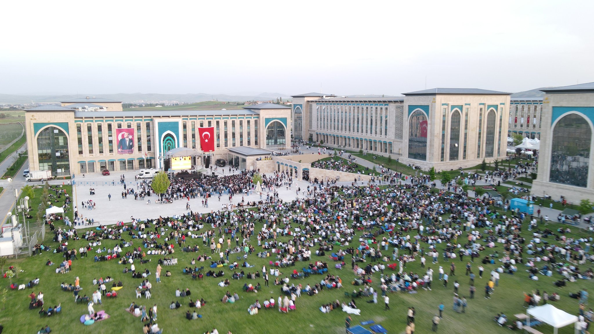 ankara-yildirim-beyazit-universitesi-personel-alimi-2024.jpg