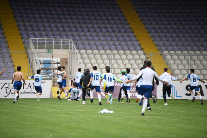 selcuklu-belediyespor-turkiye-sampiyonu-oldu-002.jpg