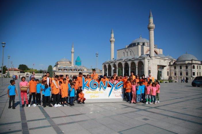 konyada-tarim-iscilerinin-cocuklari-bowling-oynadi.jpg