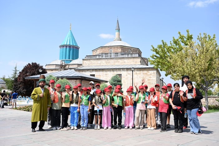 ogrenciler-konya-tarihine-iz-birakmis-onemli-sahsiyetleri-yakindan-taniyor-002.jpg