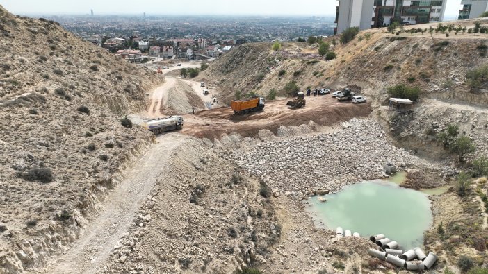 taskini-onleyecek-konyada-universite-kampusu-icerine-golet-yapiliyor.jpg