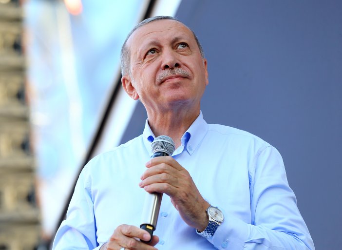 halkin-sectigi-ilk-cumhurbaskani-erdogan-gorevde-10-yili-geride-birakti-001.jpg