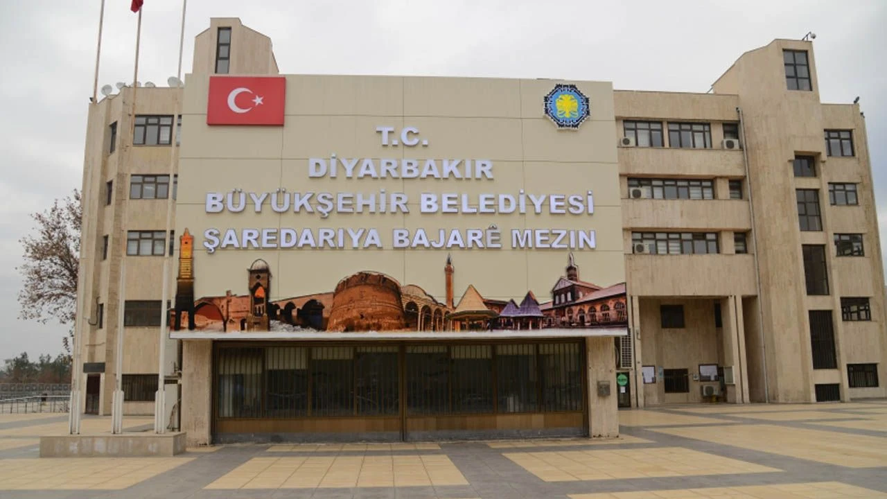 diyarbakir-buyuksehir-belediyesi-personel-alimi-2024-tikla-basvur.webp